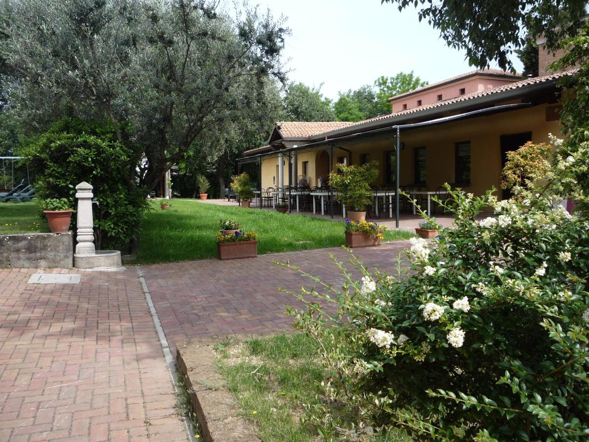 Agriturismo Lupo Bianco Monzambano Buitenkant foto