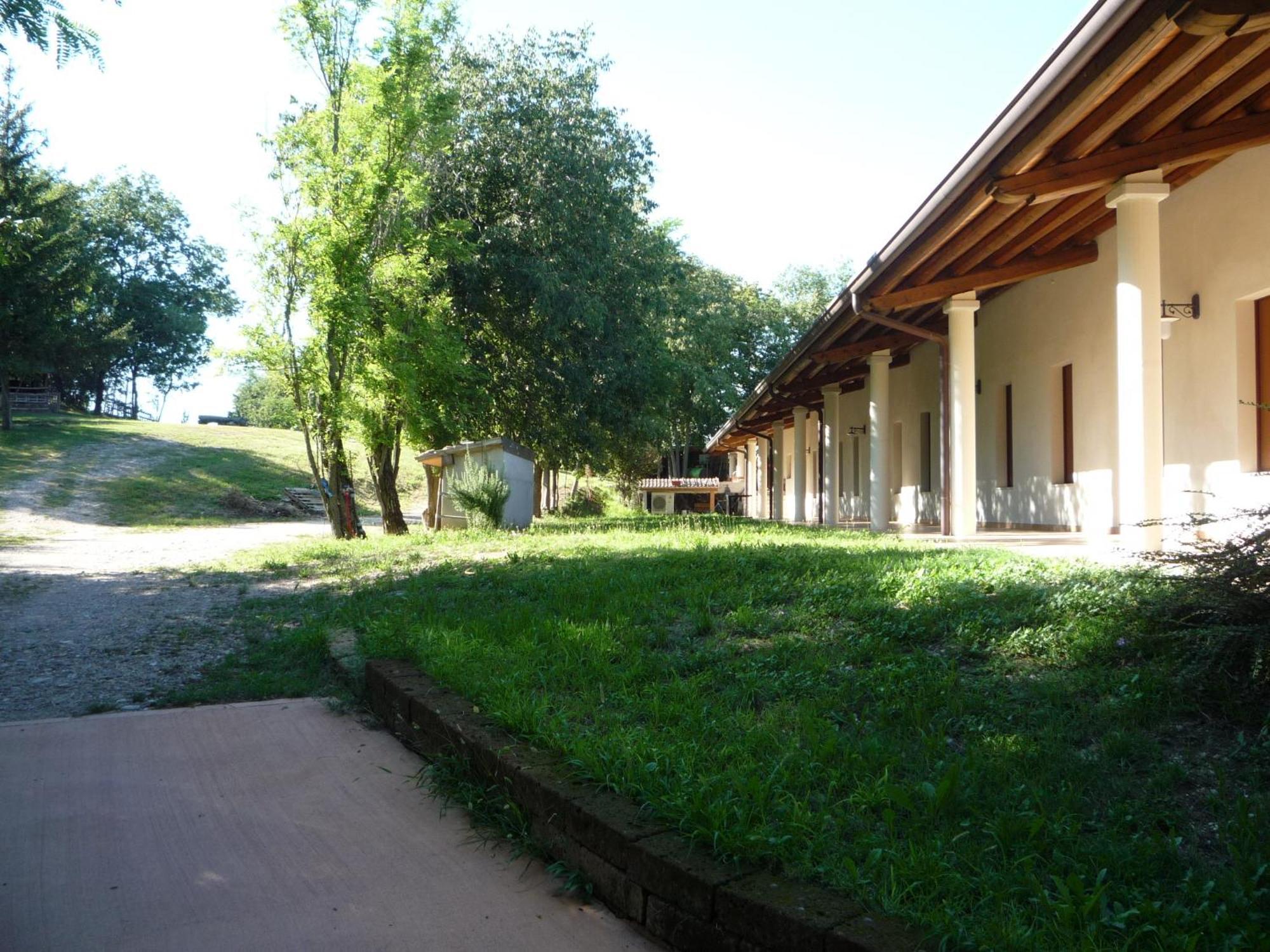 Agriturismo Lupo Bianco Monzambano Buitenkant foto