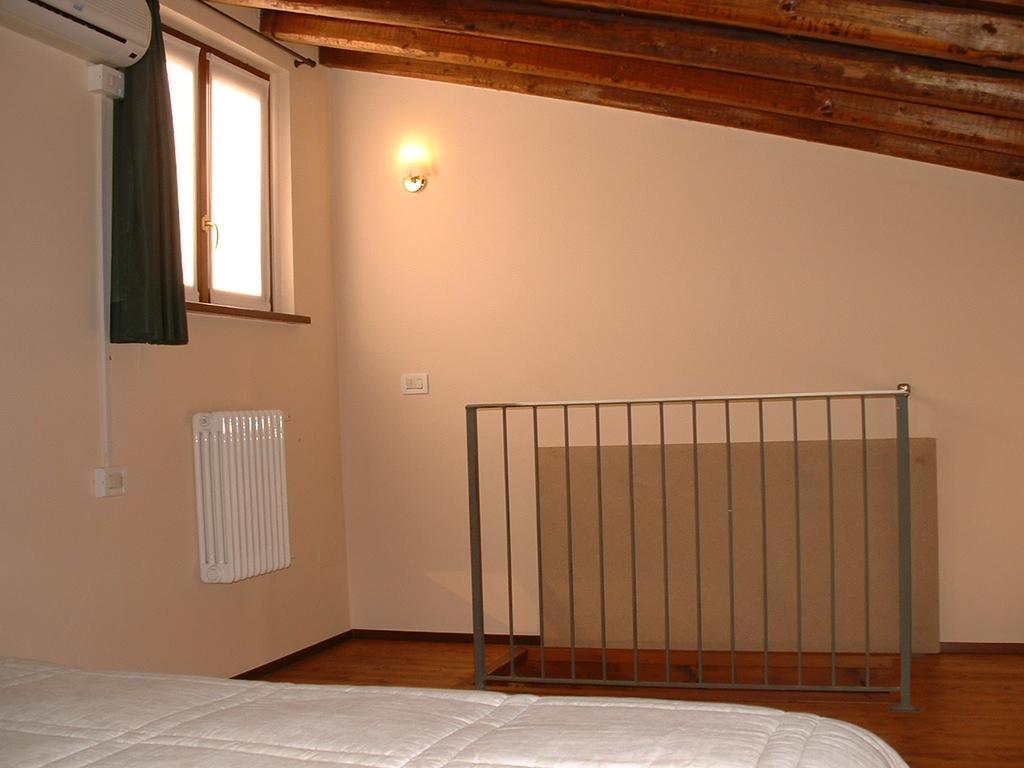 Agriturismo Lupo Bianco Monzambano Buitenkant foto