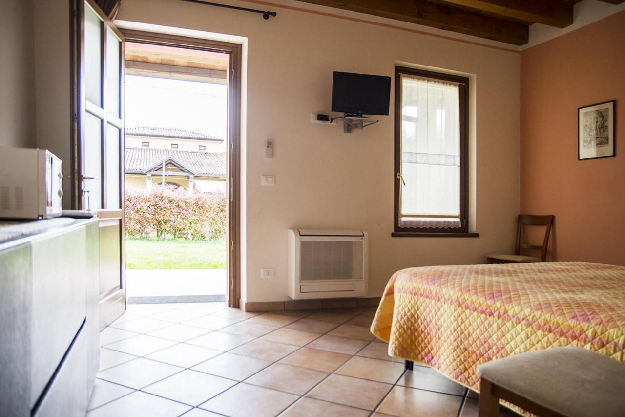 Agriturismo Lupo Bianco Monzambano Buitenkant foto