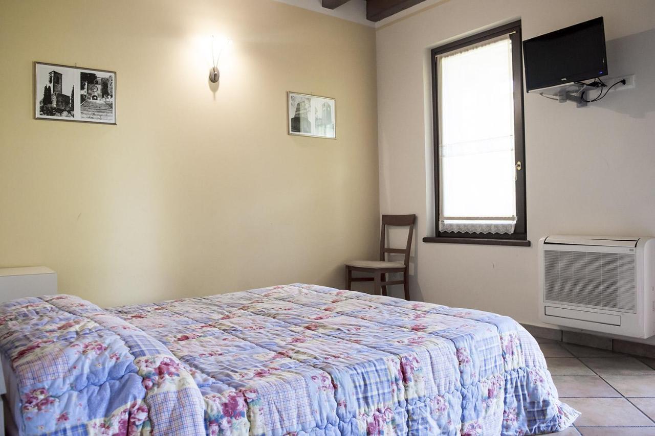 Agriturismo Lupo Bianco Monzambano Buitenkant foto