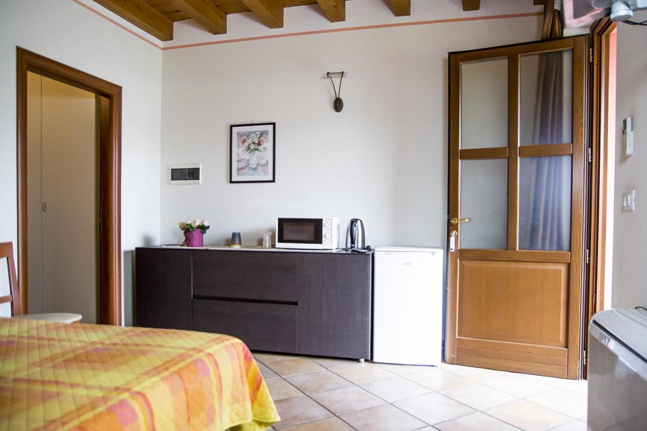 Agriturismo Lupo Bianco Monzambano Buitenkant foto