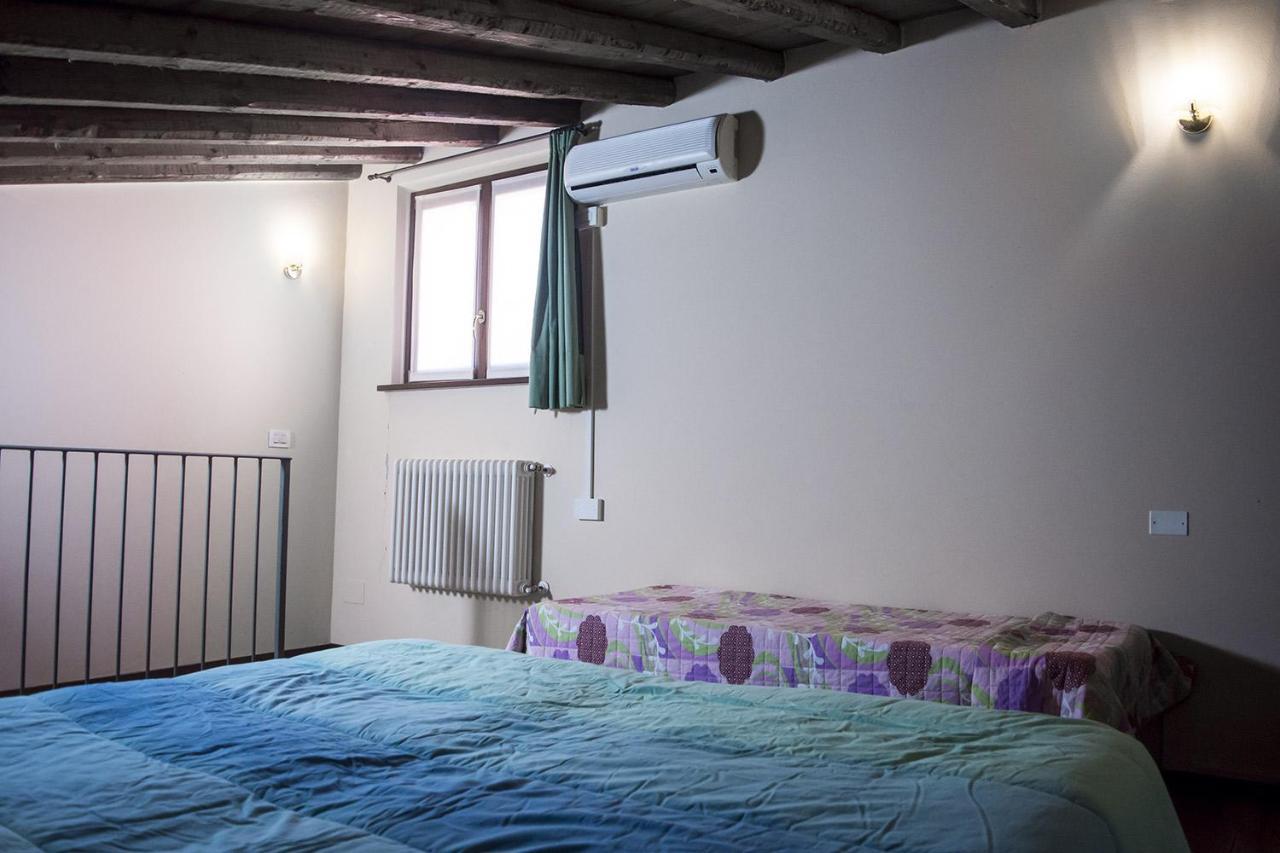 Agriturismo Lupo Bianco Monzambano Buitenkant foto