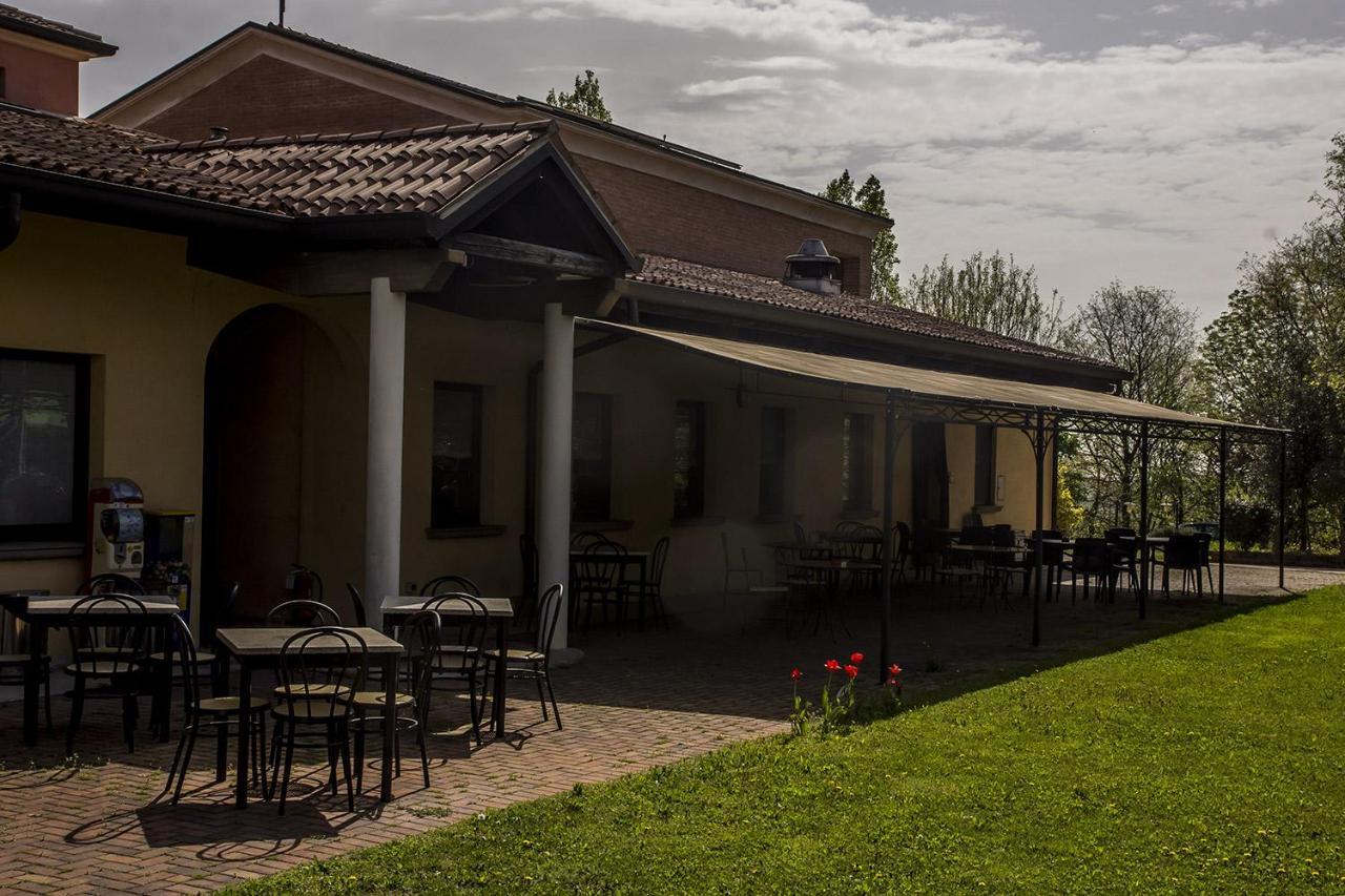 Agriturismo Lupo Bianco Monzambano Buitenkant foto